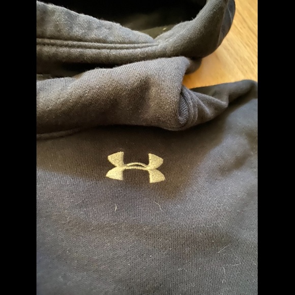NWOT UNDER ARMOUR HOODIE - Picture 3 of 7